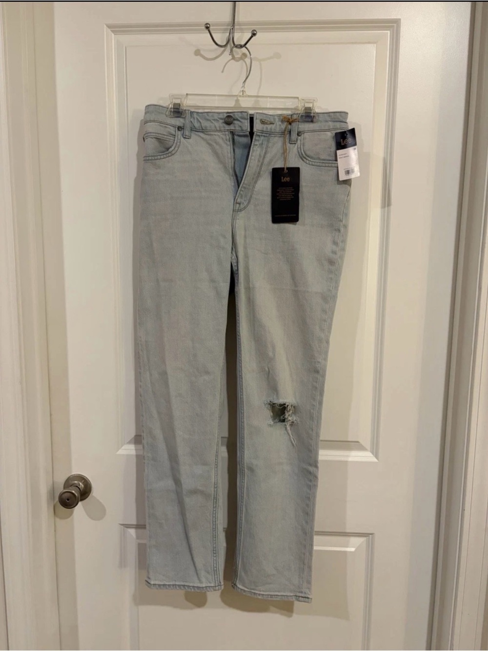 NWT Lee Small Batch Denim Light Wash Distressed Jeans Size 29